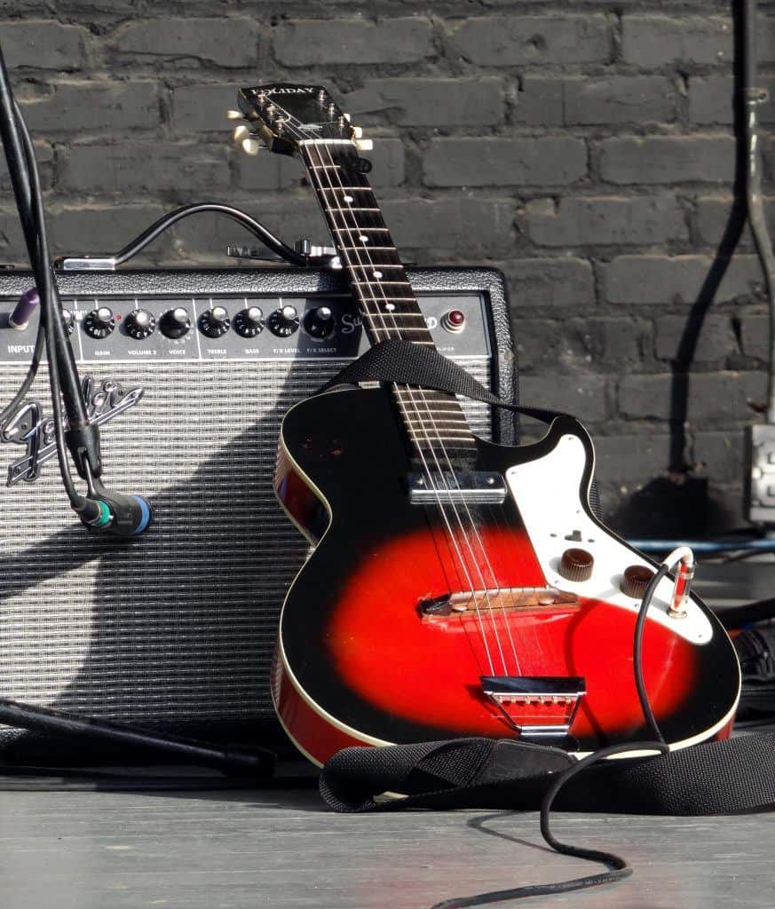 Pawn Guitars Phoenix Pawn and Gold Serving Phoenix and the Valley!